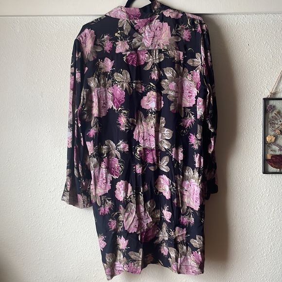 Vintage Carole Little long floral lagenlook button blazer—100% rayon - Picture 6 of 6